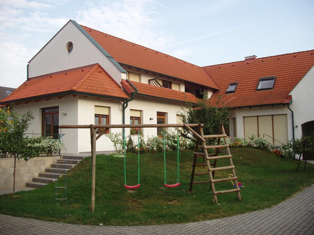 Gaestehaus Strommer Illmitz Εξωτερικό φωτογραφία